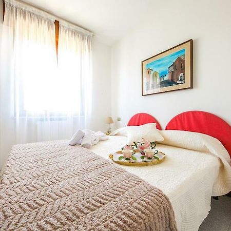 Appartamento Eleonora Rivoltella del Garda Exterior foto